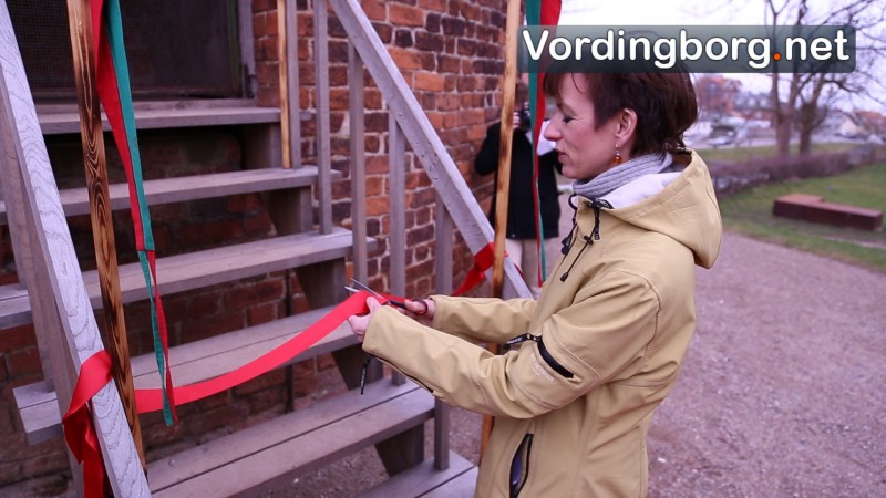 Eva Sommer-Madsen klippede den røde snor til åbningen af Gåsetårnets nye attraktion