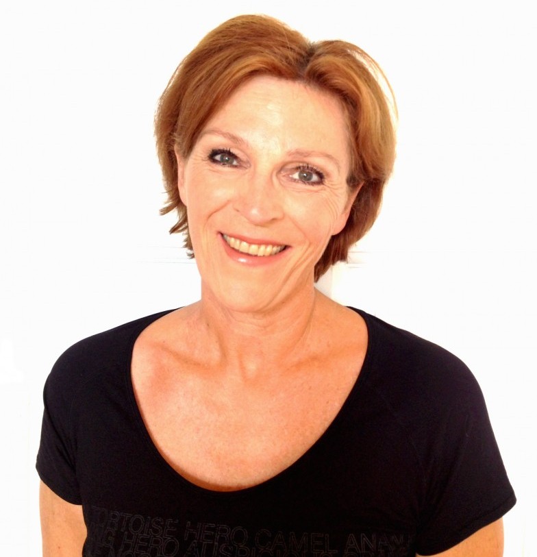 Tina foran døren red