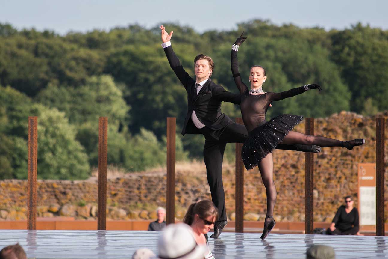 Se billeder fra Kongelig Ballet ved Gåsetårnet