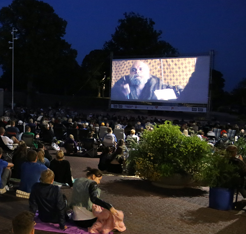 Flere film under åben himmel