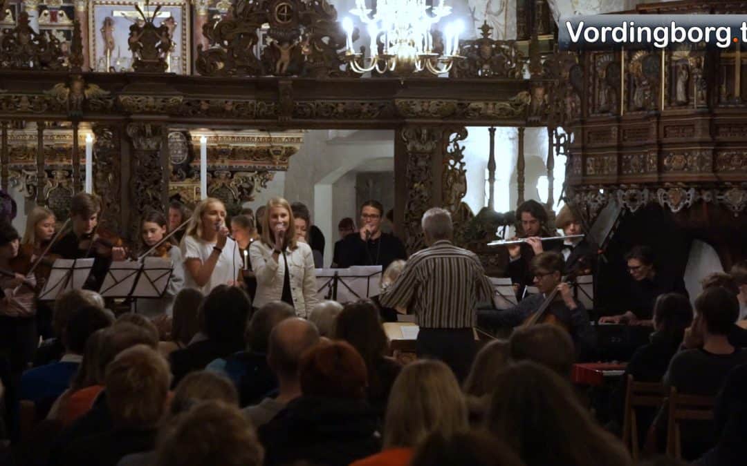 Se stemningsfuld video fra julekoncert i Vordingborg Kirke
