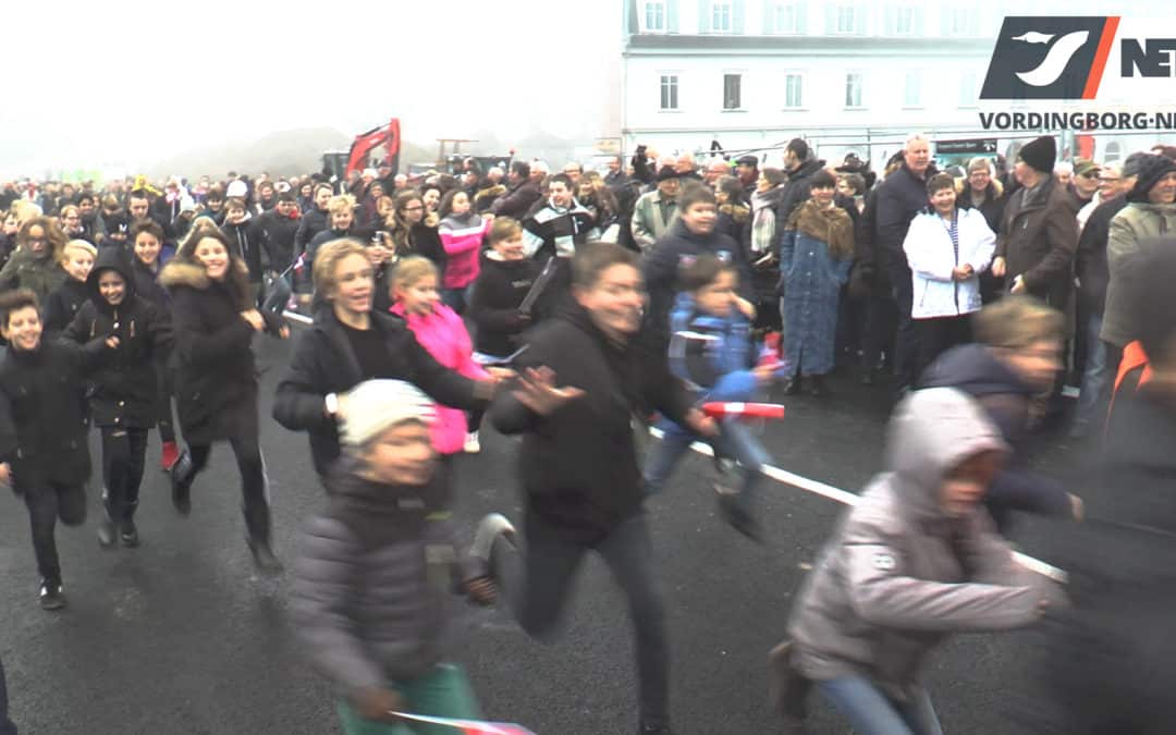 Ny vej og bro indviet i Vordingborg – se et af Danmarks korteste broløb [video]