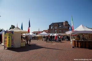 Internationalt madmarked på Slotstorvet i Vordingborg
