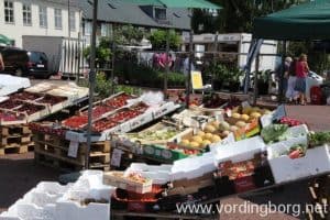 Lørdagsmarked på Slotstorvet Vordingborg