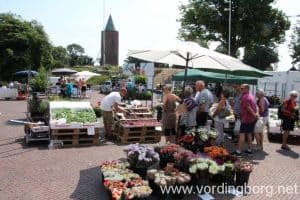 Lørdagsmarked på Slotstorvet Vordingborg