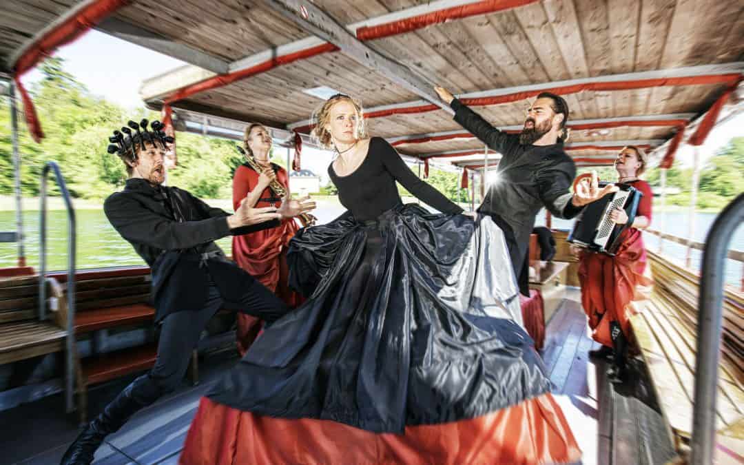 Teaterforestilling i Stege om Grevinde Danner