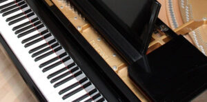 cropped-piano-klaver-flygel-1.jpg