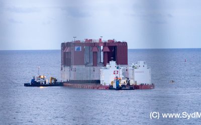 Betonelement til den nye Storstrømsbro’s pylon nedsænkes