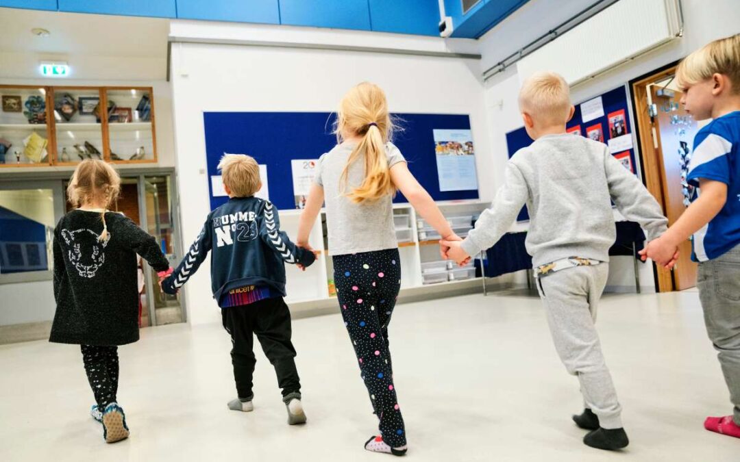 Færre skoler opfylder det nuværende lovkrav om 45 minutters daglig bevægelse, viser nye tal fra Dansk Skoleidræt