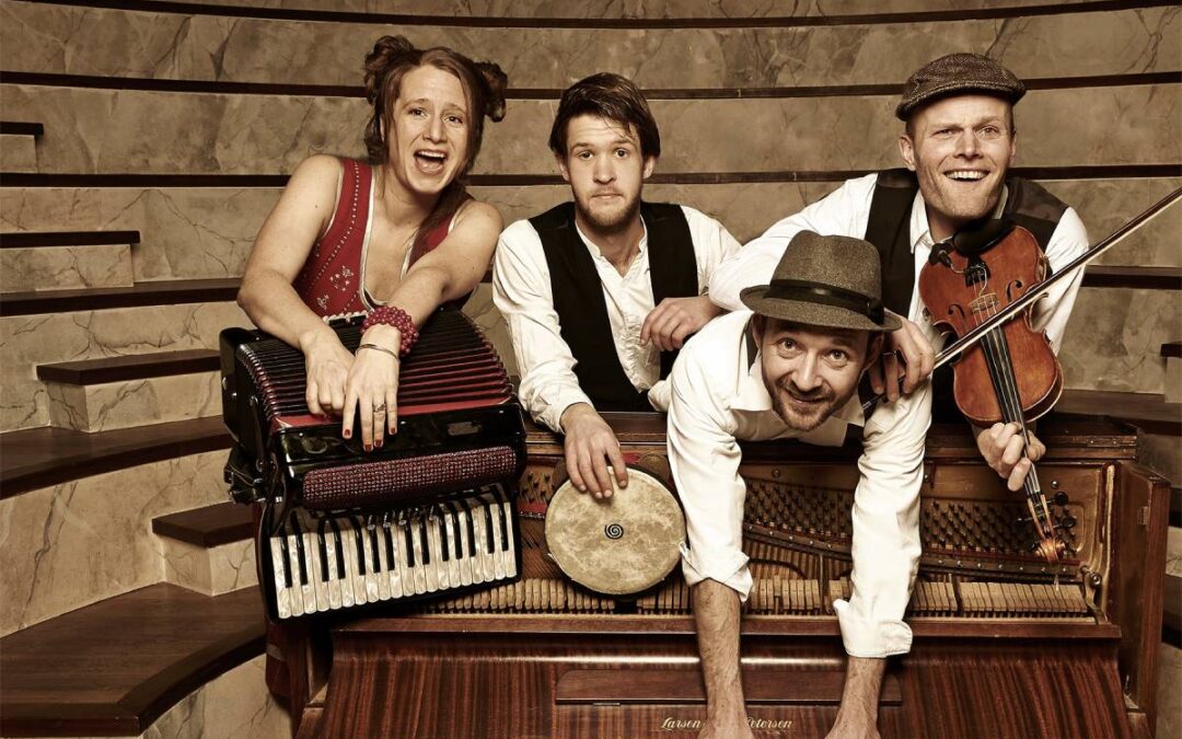 SVØBSK – koncert for børn i Hårbøllehuset