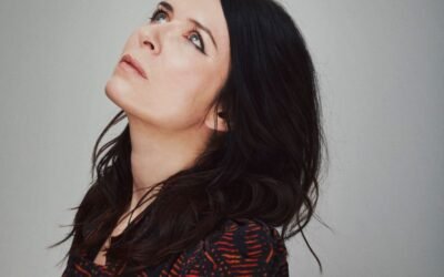 Kira Skov – Live i Gårdhaven hos Sweet & Coffee i Præstø