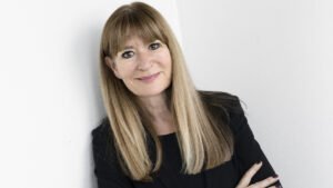 Bente Klarlund Pedersen, overlæge på Rigshospitalet, professor i integrativ medicin ved Københavns Universitet, speciallæge i infektionsmedicin, forfatter og foredragsholder