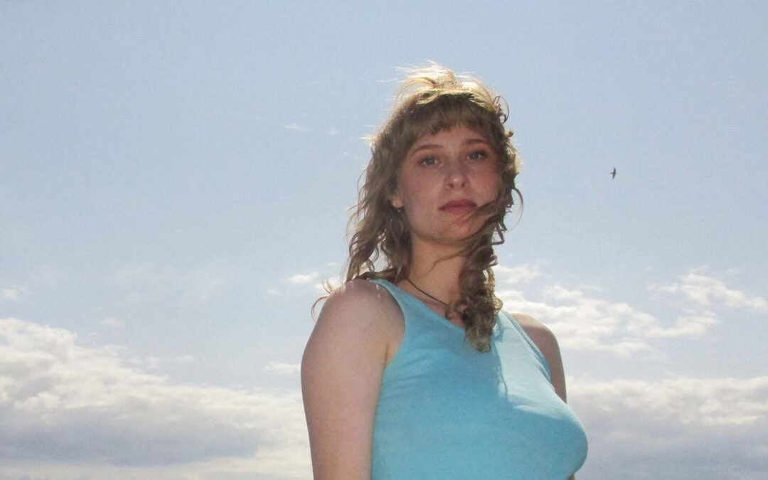 Ny dansk musik med lokale rødder. Isabella udgiver Solar Plexus