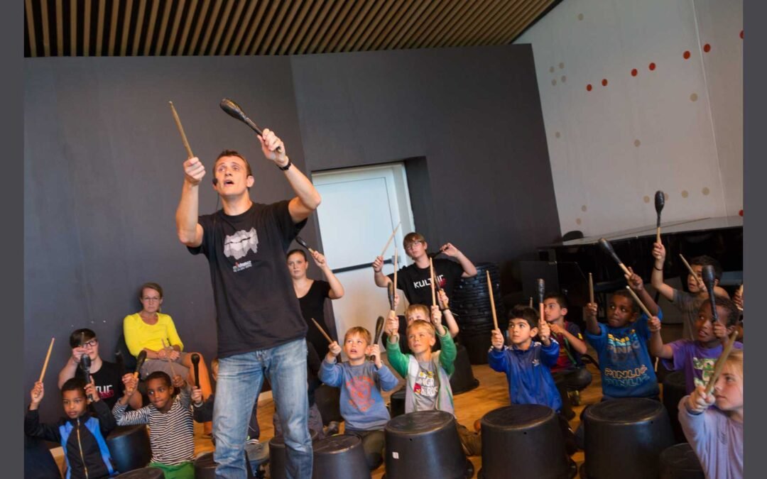 STARS inviterer til rytmisk familiekoncert med Jesper Falch
